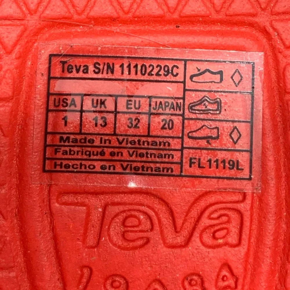 Teva Omnium Drift Water‎ Shoes Kids Sz 1 New!